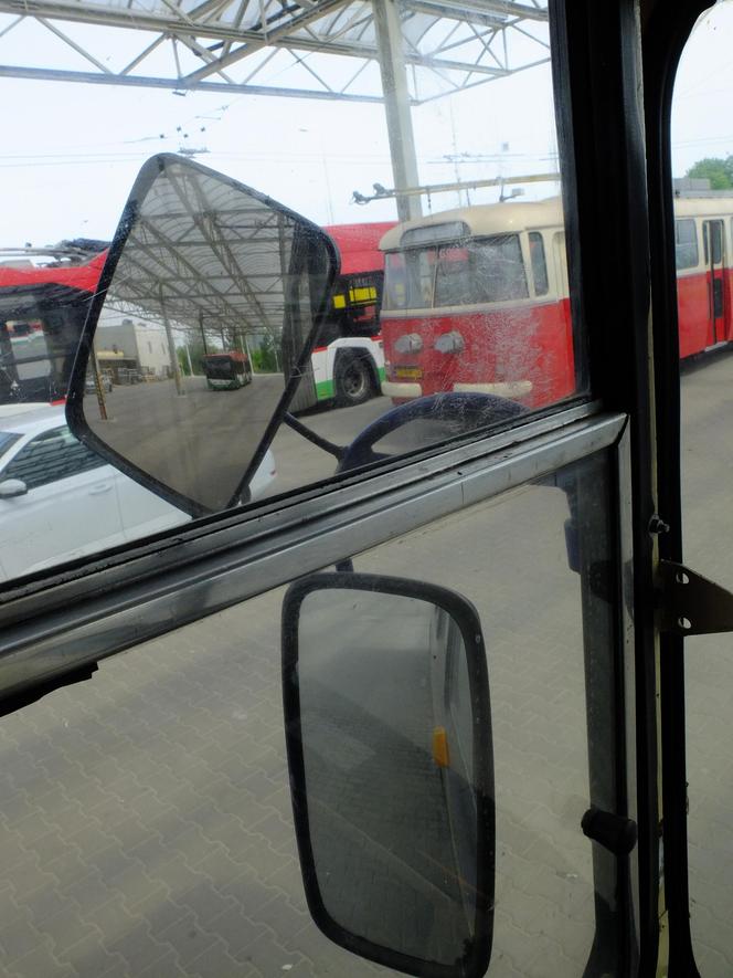 "Autobusy na szelkach" jeżdżą po mieście ponad 70 lat