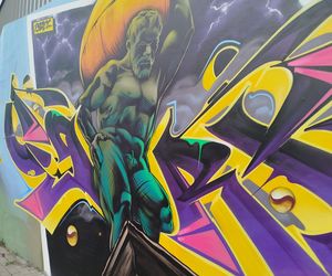 Kolorowe grafiki w siedleckim tunelu pod torami