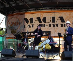 Było spotkanie z modą, muzyką i samochodami z lat 20. w Korczewie. Za nami impreza „Magia lat 20-tych” 2025