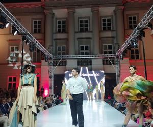 RADOM FASHION SHOW