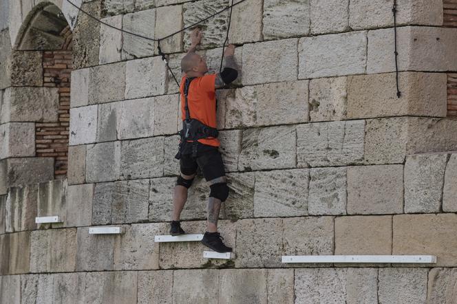 Damian Janikowski w Fort Boyard