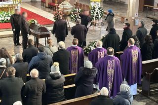 Pogrzeb Kamila R., piątej ofiary karambolu na S7