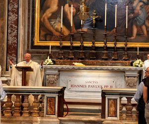 Abp Marek Jędraszewski o św. Janie Pawle II: Posługiwał Chrystusowi przez miłość
