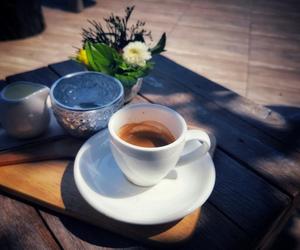 Greczynki zdradzają tajemnicę smukłej sylwetki. Piją kawę z tym magicznym dodatkiem