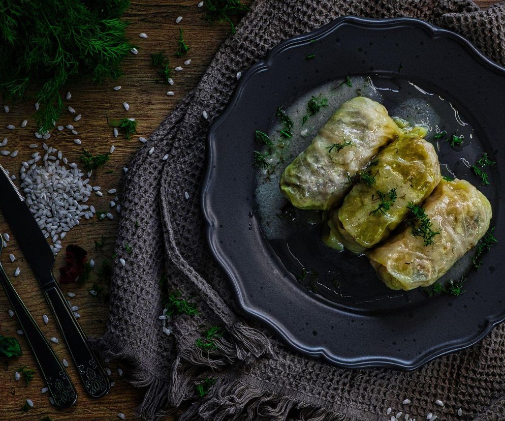 gołąbki w sosie chrzanowym