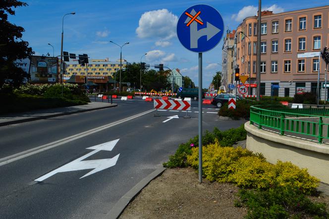 Nie ma wjazdu na Aleję Wolności od starówki. Utrudnienia w związku z awarią