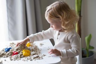 Zabawki sensoryczne – czym kierować się przy ich wyborze?
