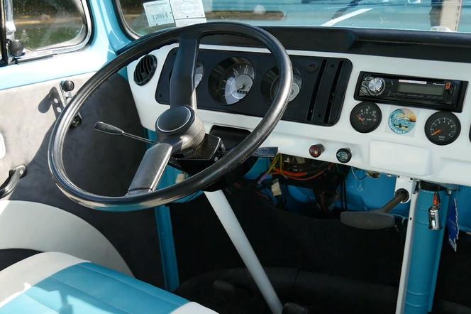 Zabytkowe ogórki będą jeździć po mieście do konca wakacji