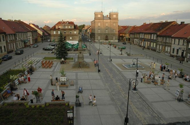 Miasto, które słynie ze szpitala psychiatrycznego i zamku. Toszek na zdjęciach