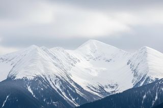 TOPR ogłosił zagrożenie lawinowe. Co zmienia ocieplenie w Tatrach?