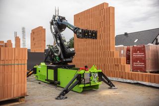 Robot murujący Walter