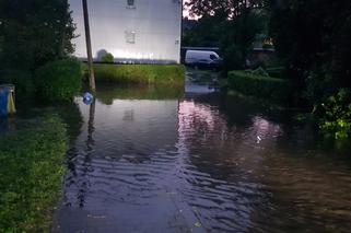 Krajobraz po burzach i ulewach na Śląsku i w Zagłębiu. Zalało ulice Czeladzi, Bytomia, Rudy Śląskiej [ZDJĘCIA,WIDEO]