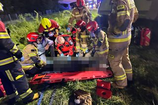 Format: Wypadek autokaru z amerykańskim żołnierzami na A4 pod Jaworem. Jest wielu rannych. Żołnierkę zabrał śmigłowiec [ZDJĘCIA].