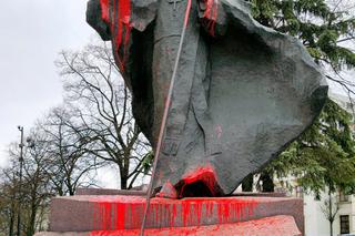 Profanacja pomnika Jana Pawła II. Takiej reakcji arcybiskupa Rysia mało się spodziewał