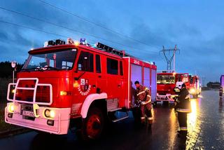 Pożar w Promniku! Palą się wiaty z paliwem alternatywnym