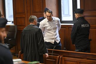 Proces Dawida Mirkowskiego o zabójstwo na Nowym Świecie. Ja go, k***a, pociąłem!