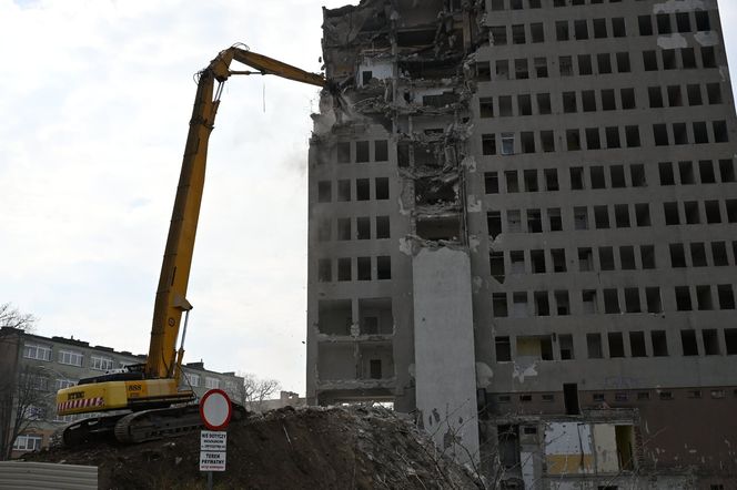 Utrudnienia związane z rozbiórką "Związkowca"