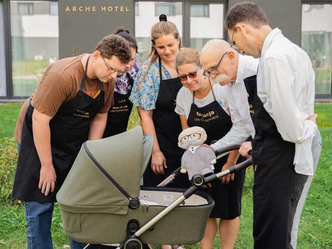 Władysław Grochowski, Grupy Arche, promuje program Arche Pokolenia