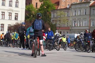 Bydgoszczanie na rowerach rozpoczęli nowy sezon turystyczny! Chętnych nie brakowało [ZDJĘCIA]