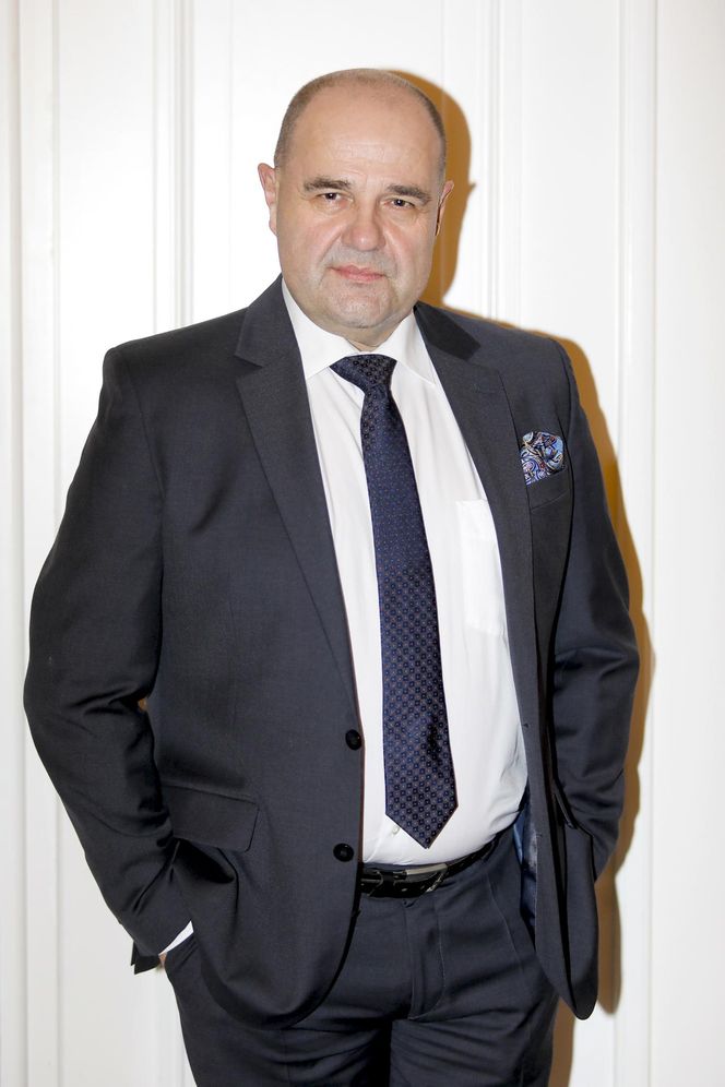 Tak się zmienił Cezary Żak. Wygląda jak bezdomny