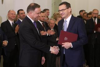 Andrzej Duda za picie piwa i narty został milionerem? Zarobki i emerytura prezydenta