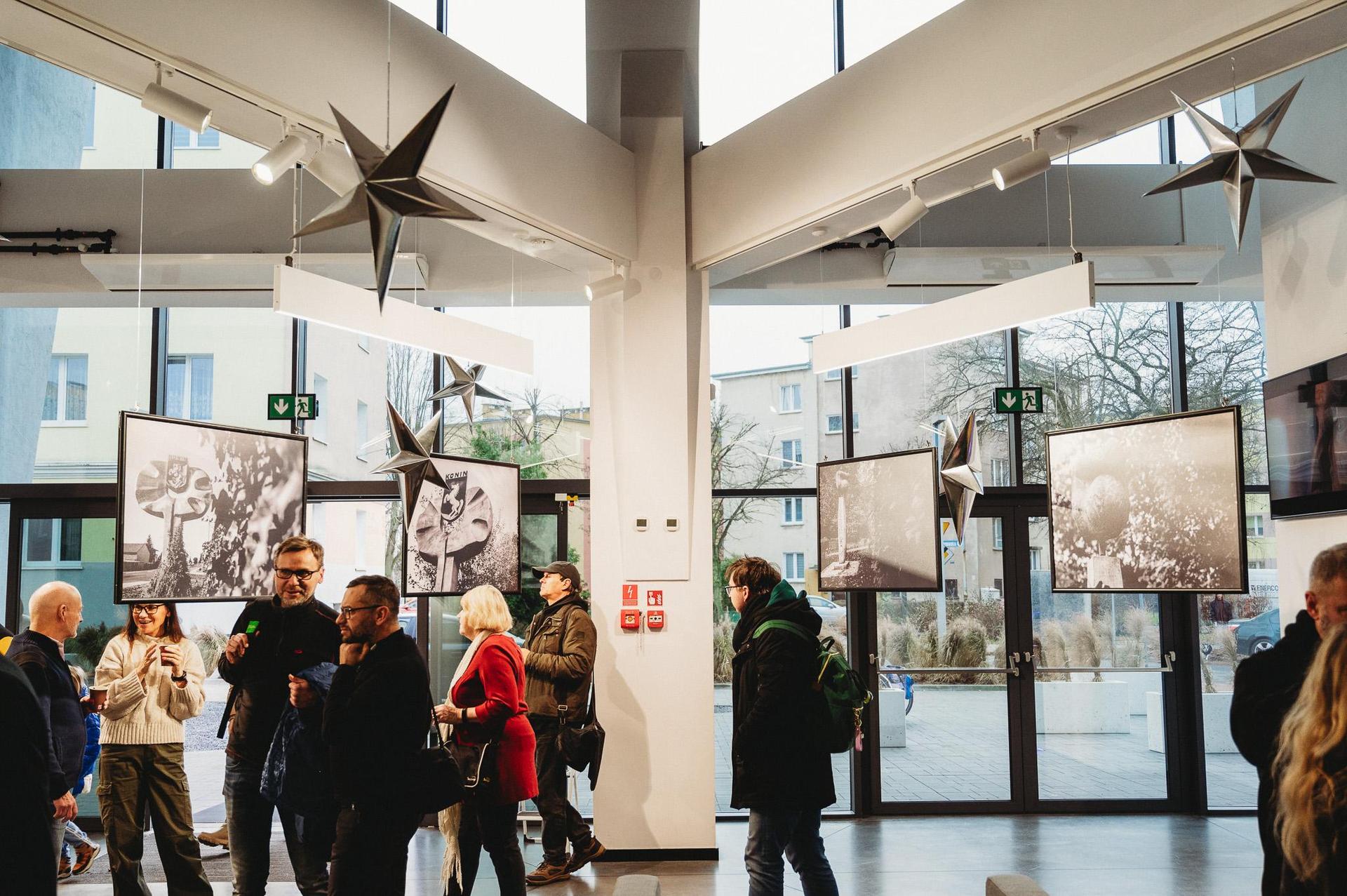 Szlak Konińskiego Modernizmu - zobacz zdjęcia architektury i sztuki Nowego Konina