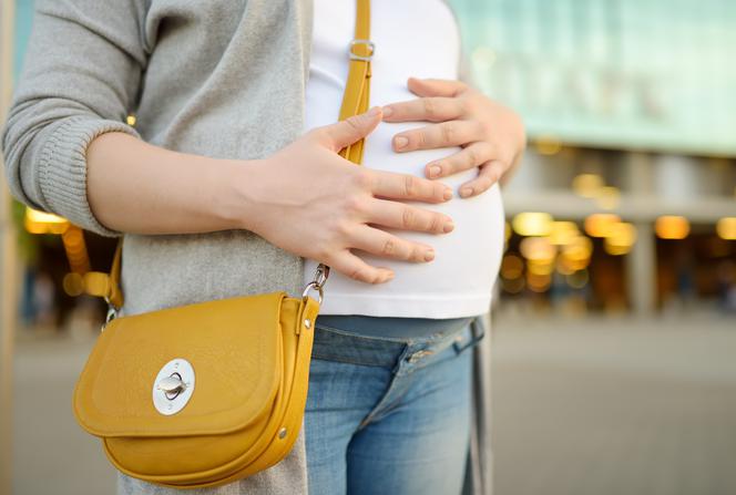 Ustępowanie miejsca kobietom w ciąży - dlaczego należy to robić?