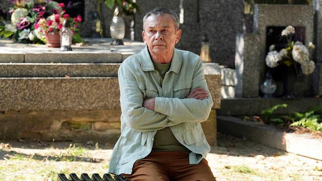 Barwy szczęścia odc. 2959: Czesław Zarzeczny (Marian Jaskulski)