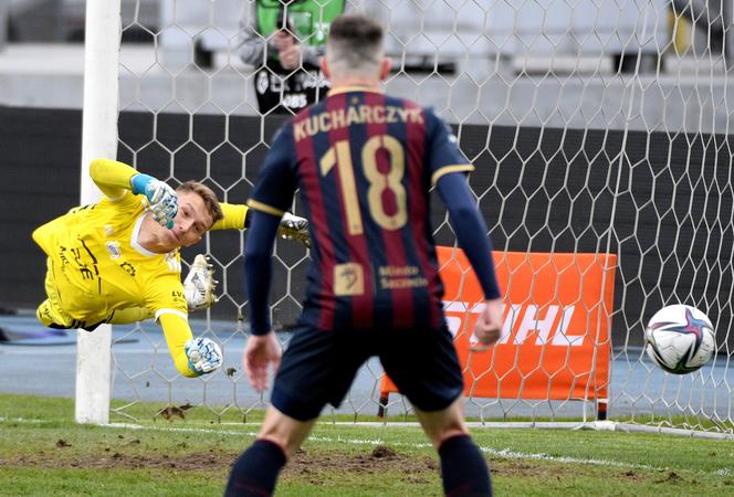 Stal Mielec - Pogoń Szczecin 1:0 po golu Marcina Flisa w 22. minucie