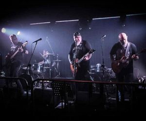Rockowe uderzenie w sercu Tarnowa! TOGÜSLAV B. zagra w Piwnicy „Przepraszam”