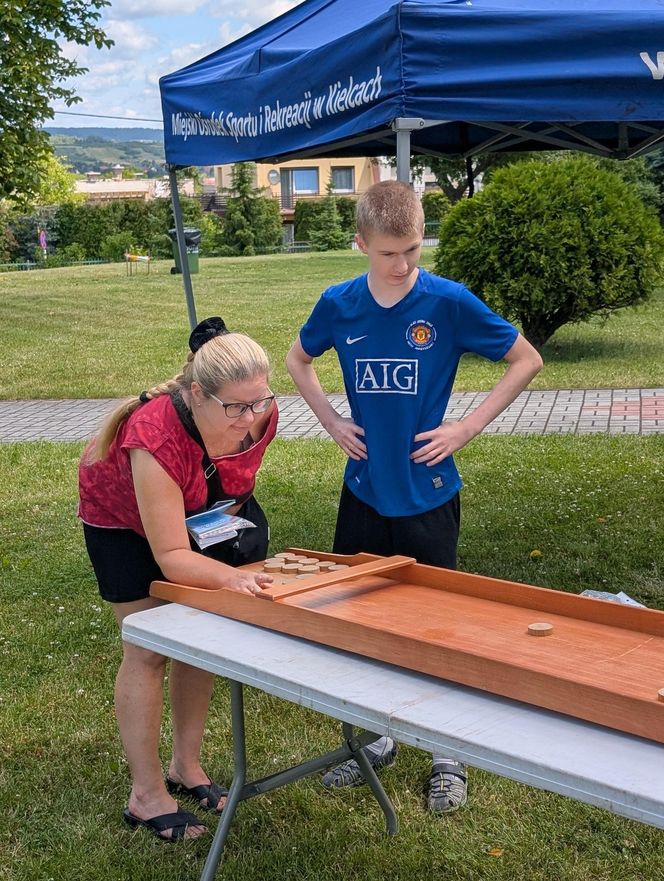 Basen pprzy ulicy Szczecińskiej w Kielcach. Otwarcie sezonu
