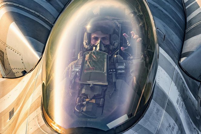 Pogrzeb majora Macieja Krakowiana. Wzruszające sceny i hołd żołnierzy. „Śpij Kolego..."