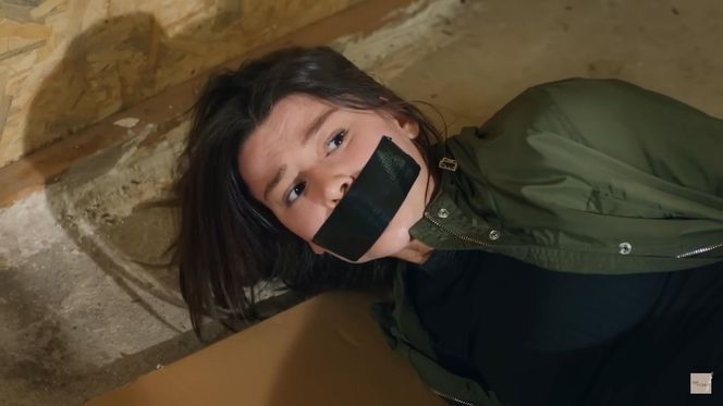 Zeynep będzie związana i przerażona, nie wiedząc, co ją czeka