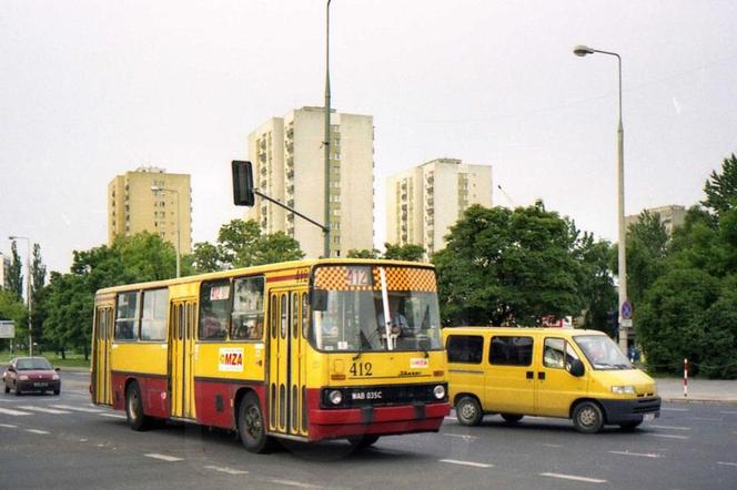 Ikarusy były symbolem ulic Warszawy w PRL. Te autobusy przywołują masę wspomnień 