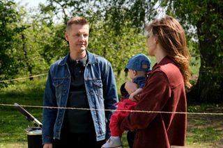 M jak miłość, odcinek 1875: Antoś przeżyje tylko dzięki Pawłowi. Przed wypadkiem zadba o bezpieczeństwo syna! – ZDJĘCIA