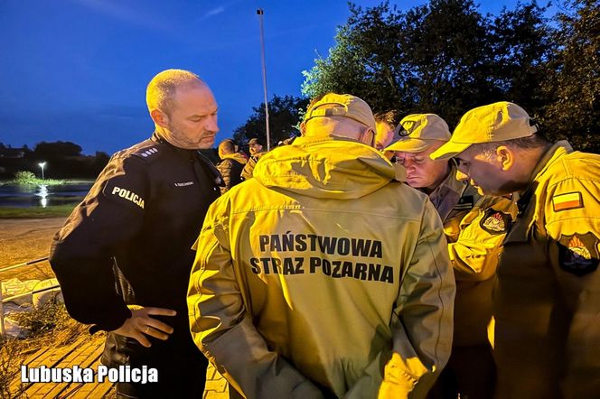 Rzeka Bóbr w Żaganiu przekroczyła stan alarmowy. Jest pilny apel policji