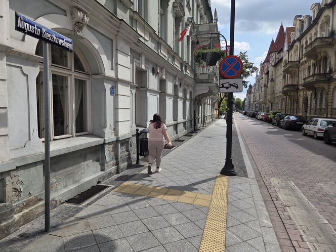 Tak wygląda jedna z najbardziej eleganckich ulic w Bydgoszczy. Zapraszamy na spacer po ul. Cieszkowskiego