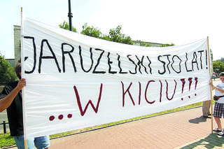 Żona odstawiła się dla dyktatora