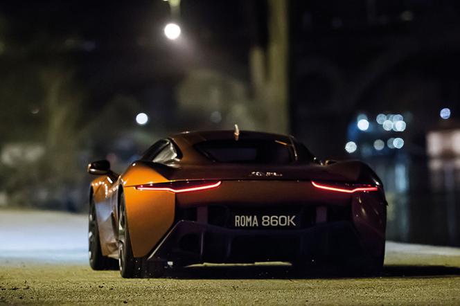 Jaguar C-X75 z filmu "Spectre"
