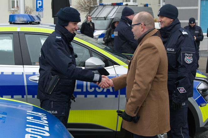 Policjanci z Podlasia otrzymali nowe radiowozy. To prawdziwe bestie!