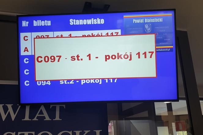 Białystok. W Wydziale Komunikacji Starostwa uruchomiono kolejkomat