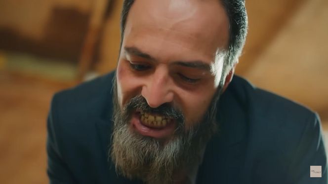 Melis sięgnie po perfumy, by się obronić, spryska Ragipowi oczy!