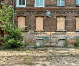 Zabytkowe famuły Izraela Poznańskiego w Łodzi 