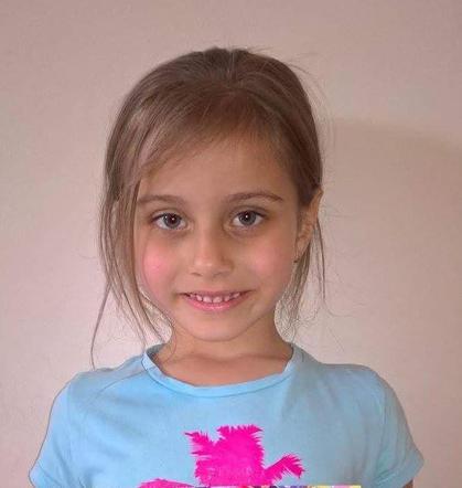 Szukają bliżniaka genetynczego dla 7-letniej Mai
