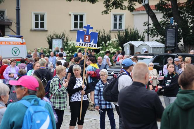 Lubelska Piesza Pielgrzymka na Jasną Górę 2024. Pątnikom deszcz niestraszny!