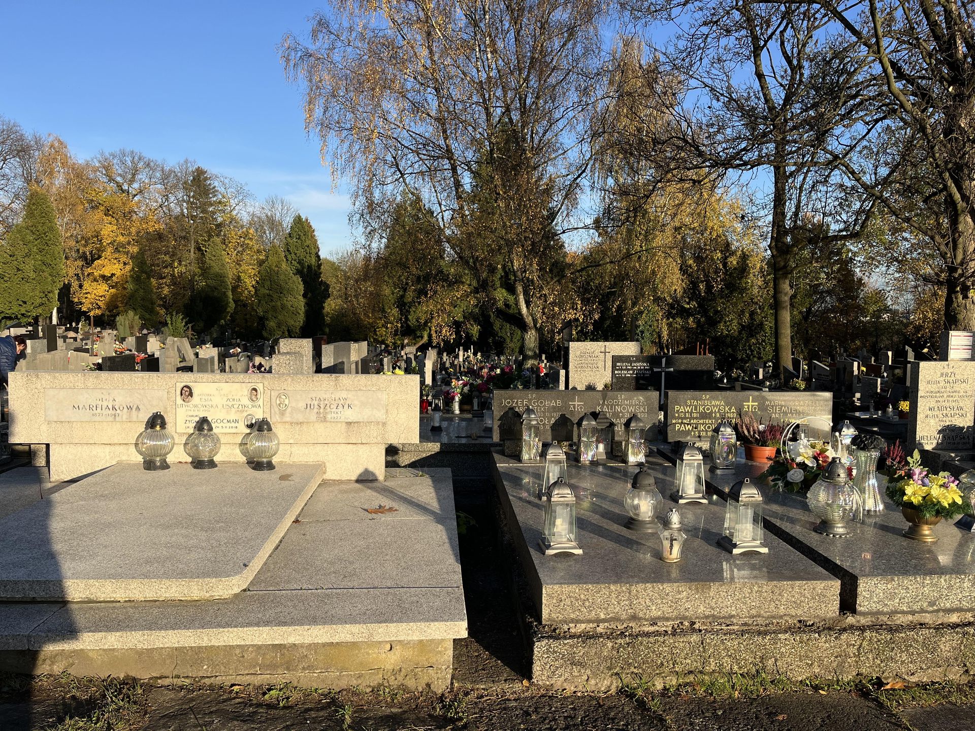 Groby architektów na krakowskich cmentarzach