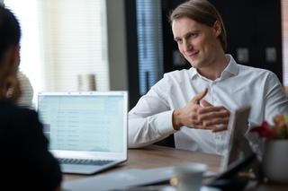 Zawsze warto, odcinek 4: Marta (Weronika Rosati), Jerzy Zajdel (Karol Dziuba)