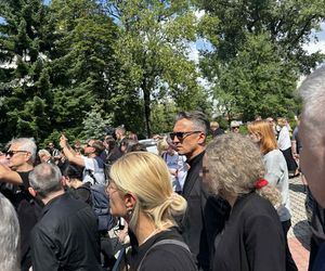 Michał Czernecki z nową partnerką na pogrzebie Joanny Kołaczkowskiej