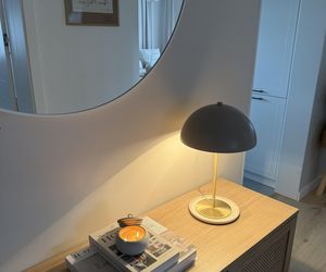 Metamorfoza przedpokoju w domu z lat 90.