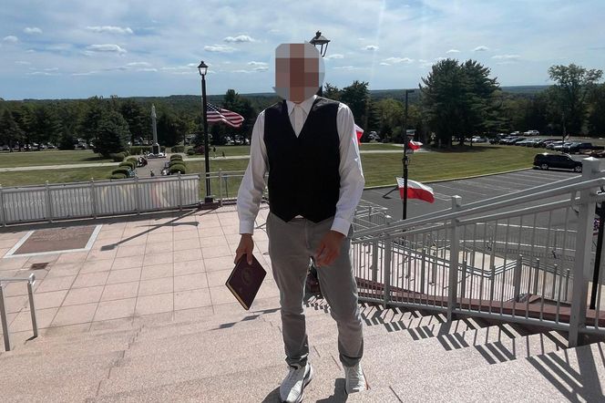 To znany policji prowokator! Wiemy kim jest fałszywy ksiądz, który wszedł na mszę z Nawrockim w USA